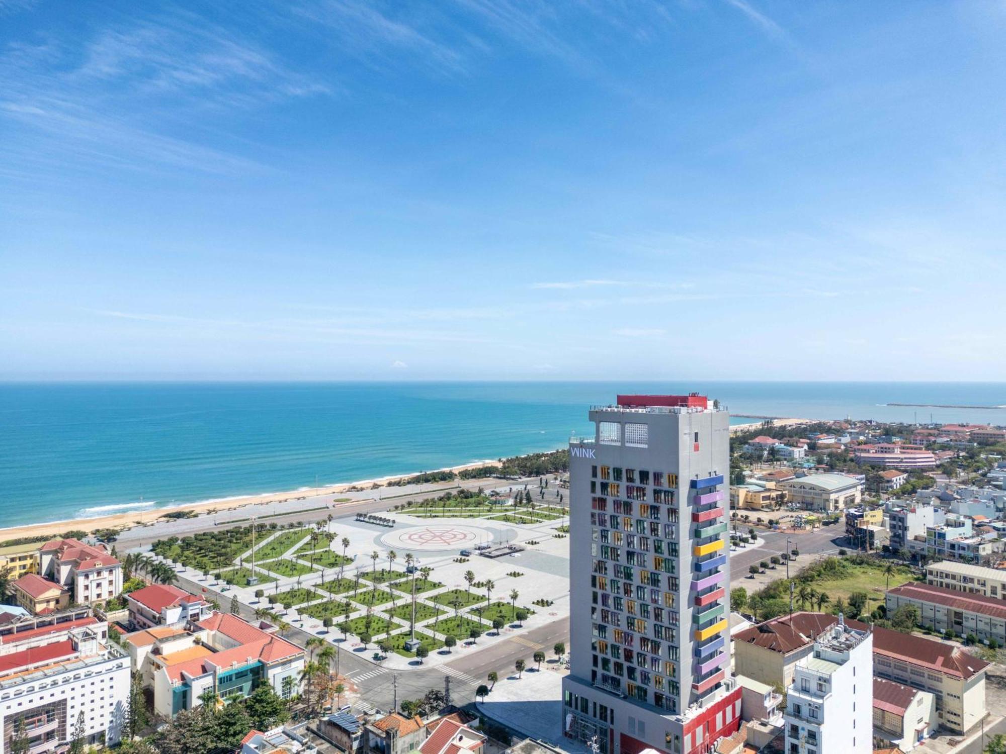 Wink Hotel Tuy Hoa Beach - 24Hrs Stay & Rooftop Pool Bar Экстерьер фото